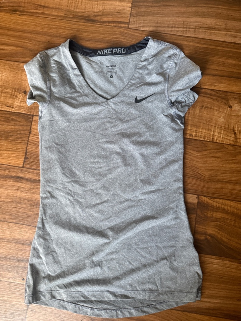 Nike Short Sleeve V‑Neck Performance Tee in Heather Gray